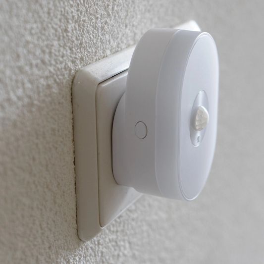Slimme nachtlamp op wifi - Bewegingsdetectie