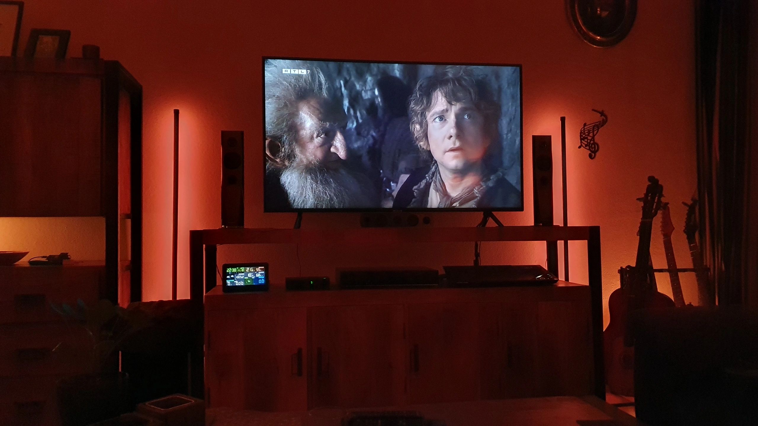 Tuya vloerlamp met dreamcolor ledstrip - Inclusief afstandsbediening