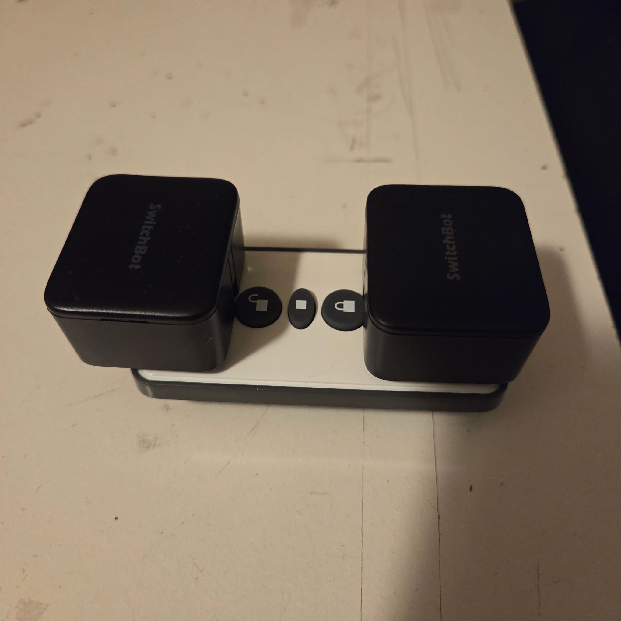 SwitchBot Bot zwart