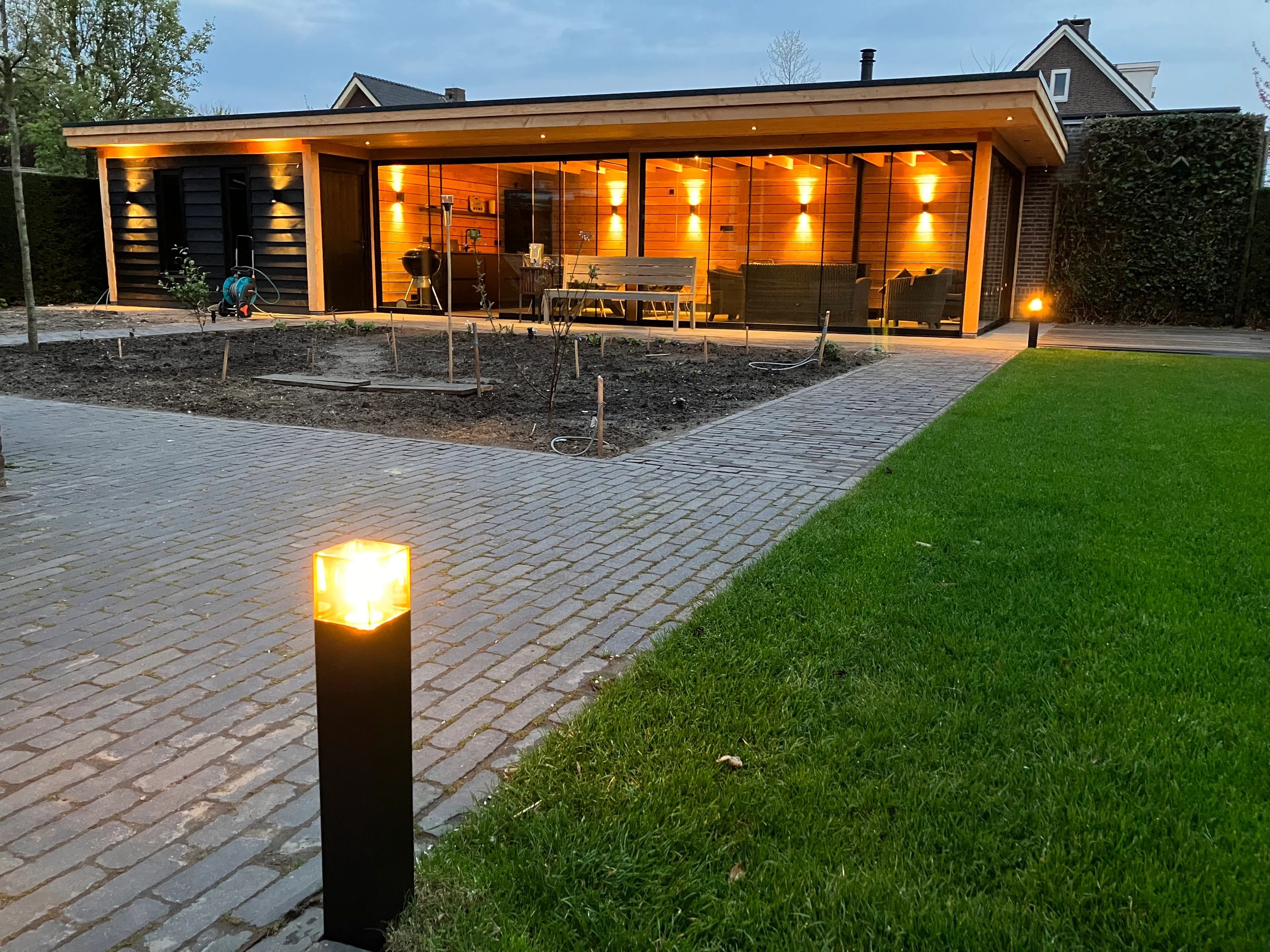 Slimme filament Zigbee LED lamp - Dual white 7W E27 fitting - A60 model colored - voordeelset 3 stuks