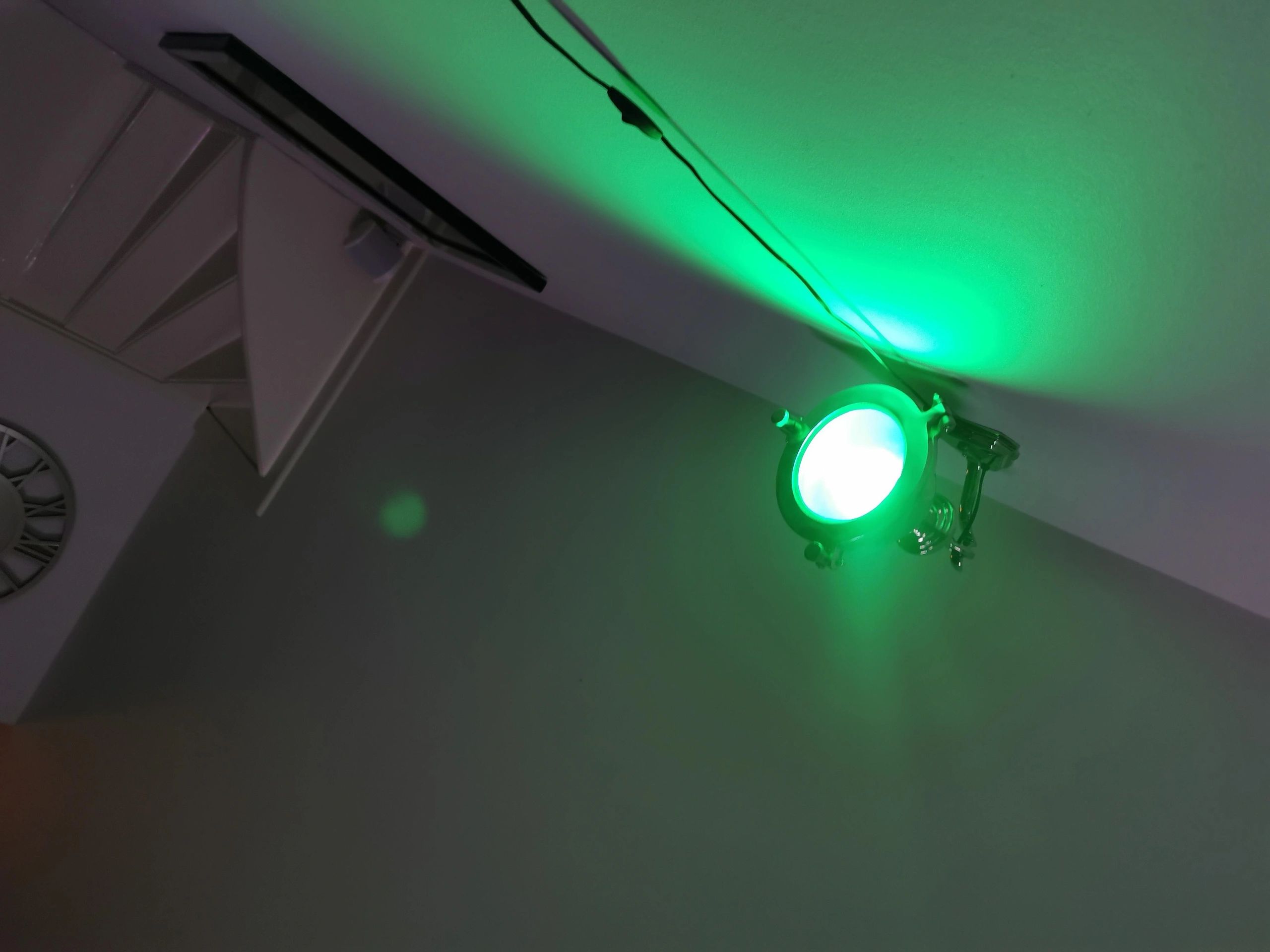 WIFI LED lamp RGBW 6W E27 fitting