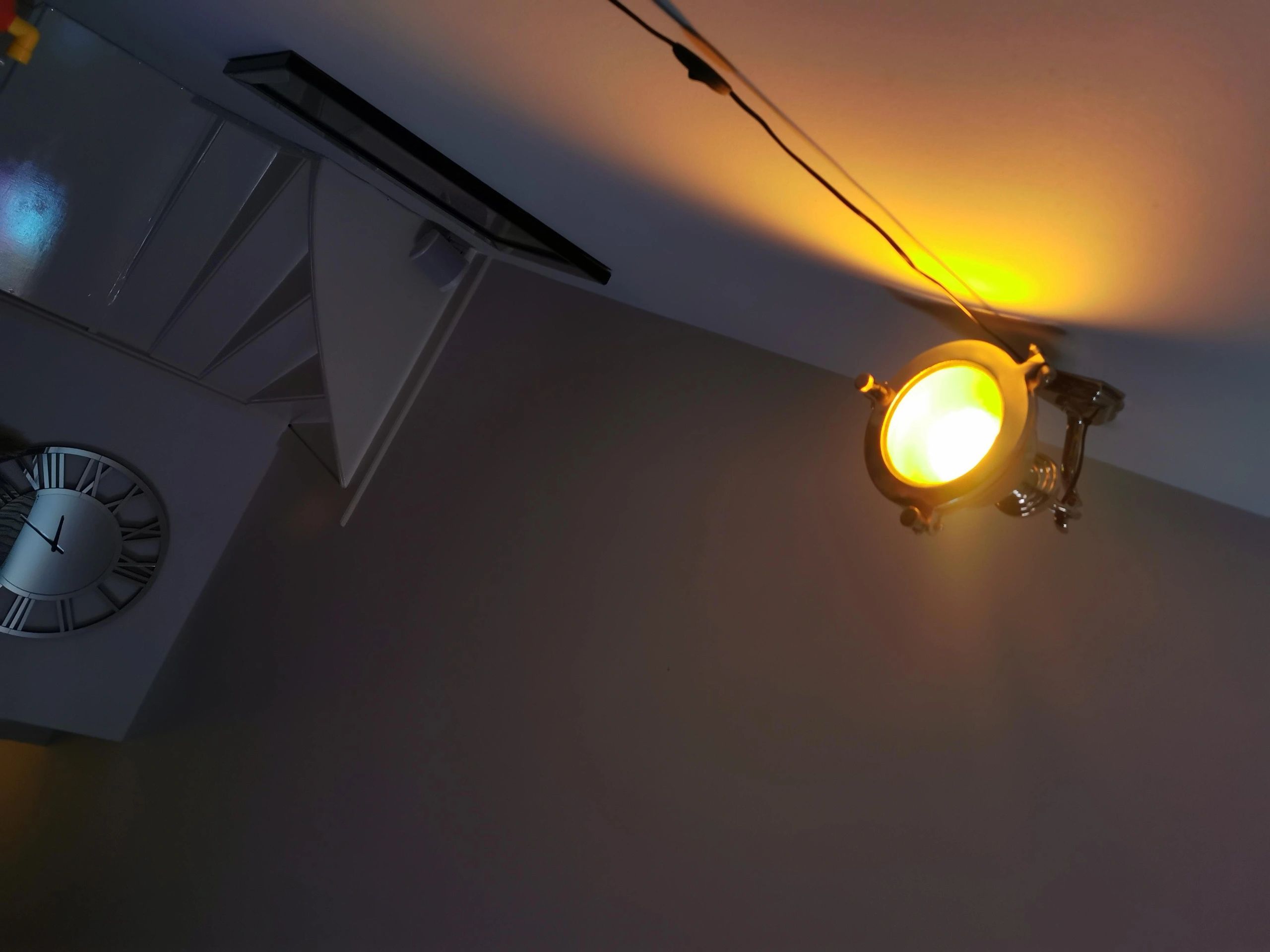 WIFI LED lamp RGBW 6W E27 fitting