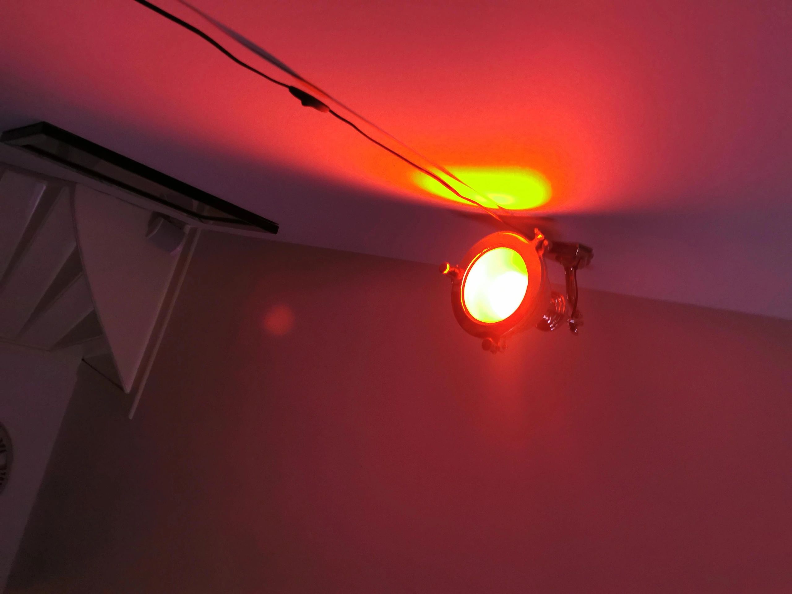 WIFI LED lamp RGBW 6W E27 fitting