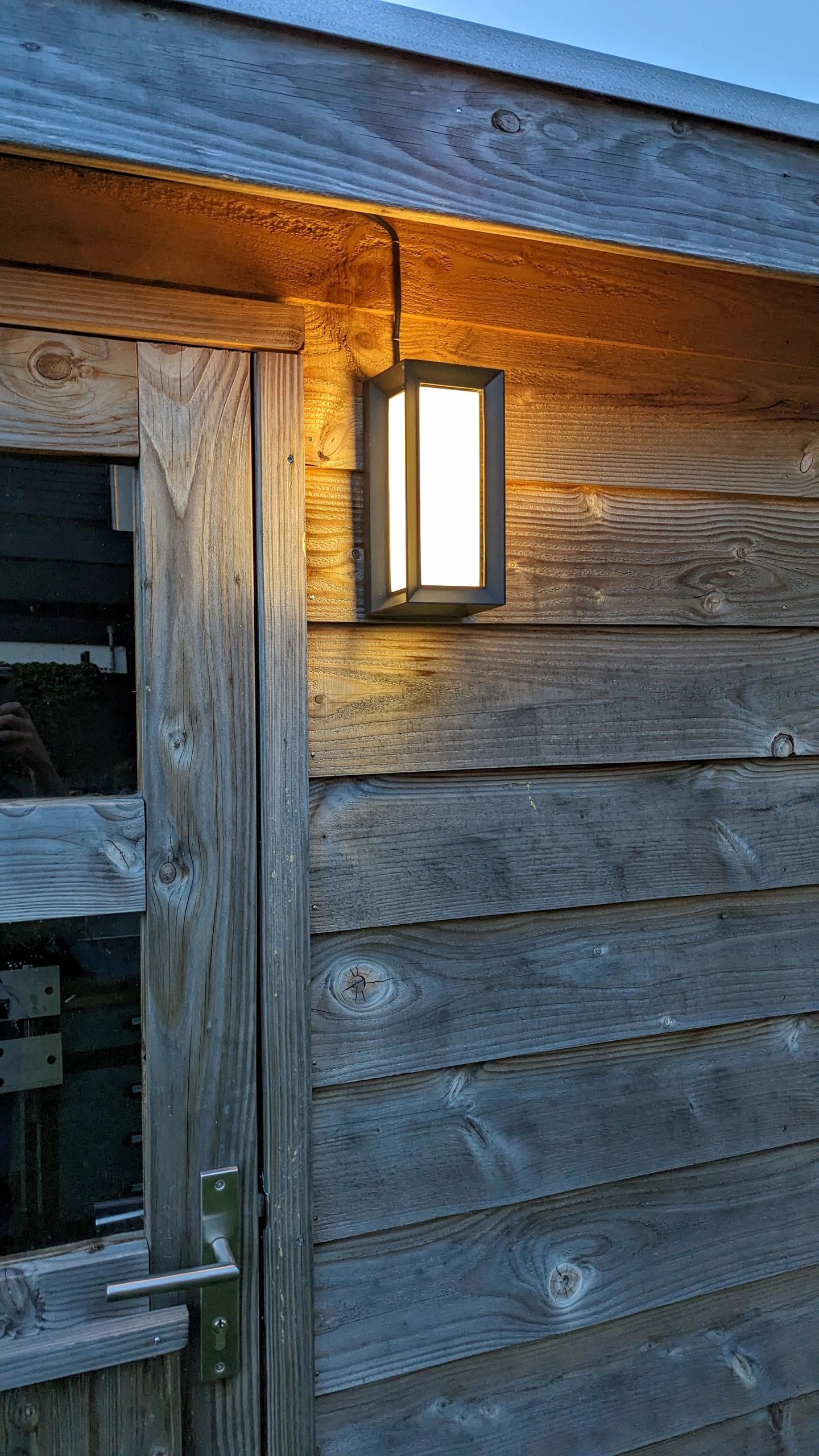 Zigbee wandlamp voor buiten 9W - Alle kleuren en wittinten - Recht